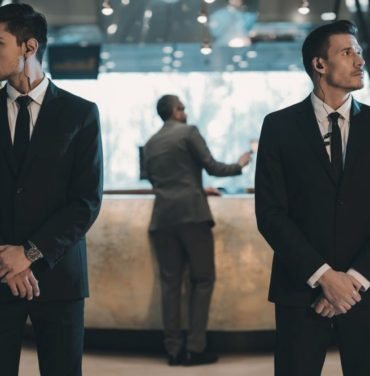 Security Guard at a Business2 370x376 1